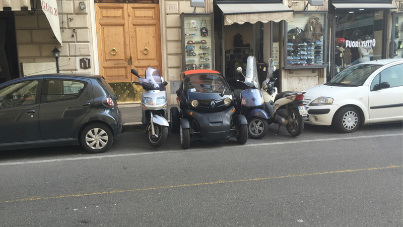 Illustration for article titled A Beginner's Guide To The Insanity Of Driving In Italy. Sort Of.Â